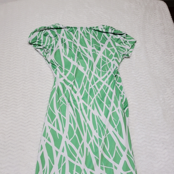 Patty Boutik Medium Meternity Dress Green V Neck Short Sleeve mama - Picture 3 of 4